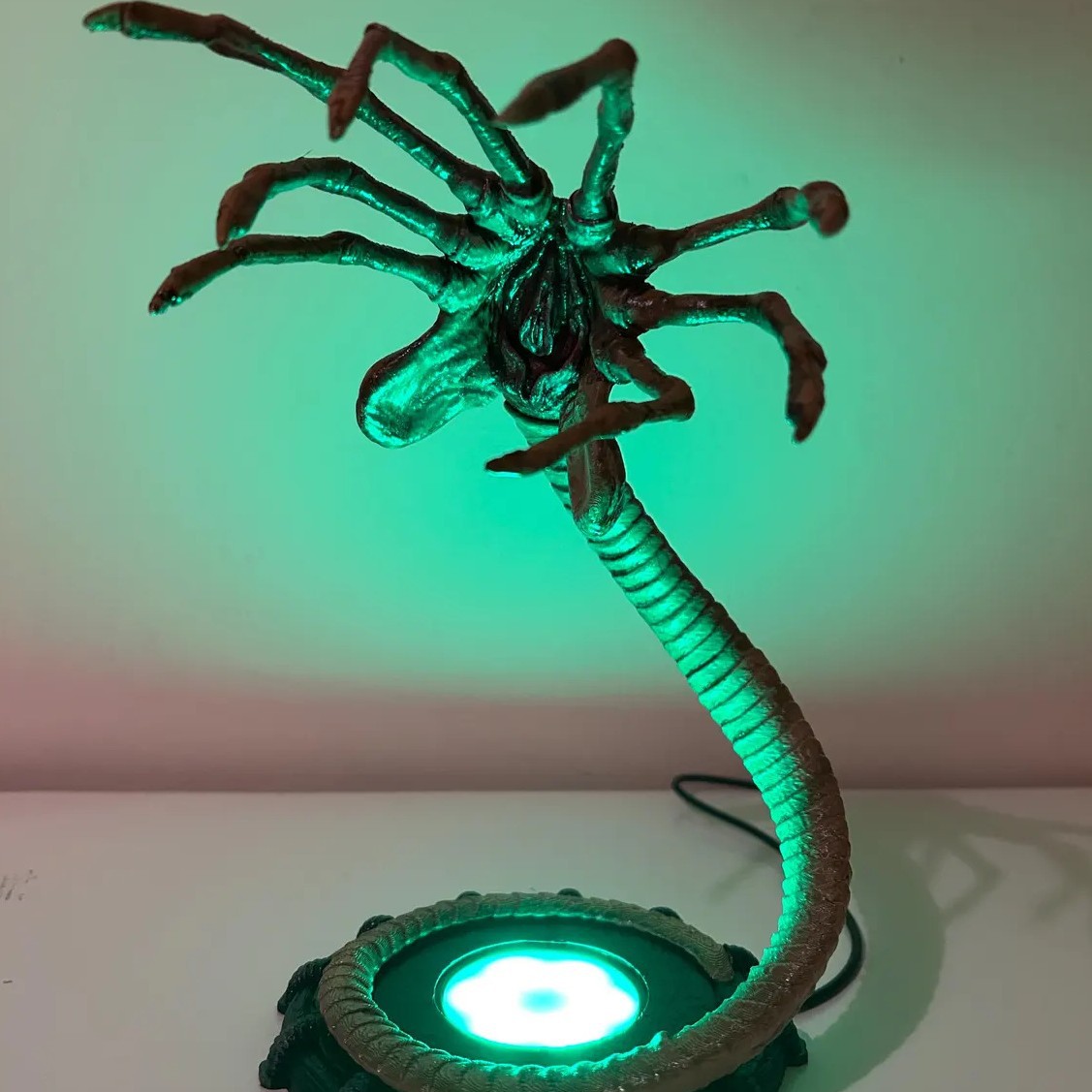 Alien Facehugger Lamp Nightlig - Lighting Decoration Ideas recension och pris